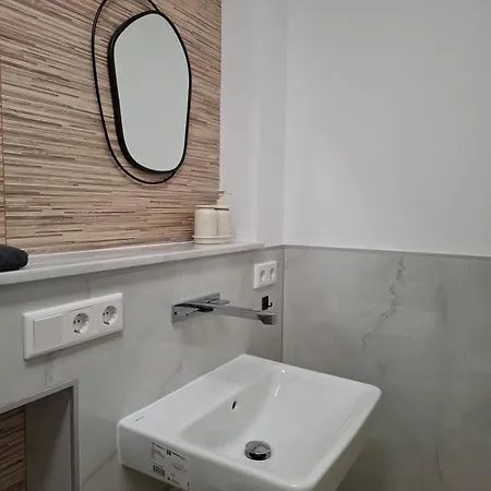 Modernes Wohlfuehl-apartment Zentral شقة